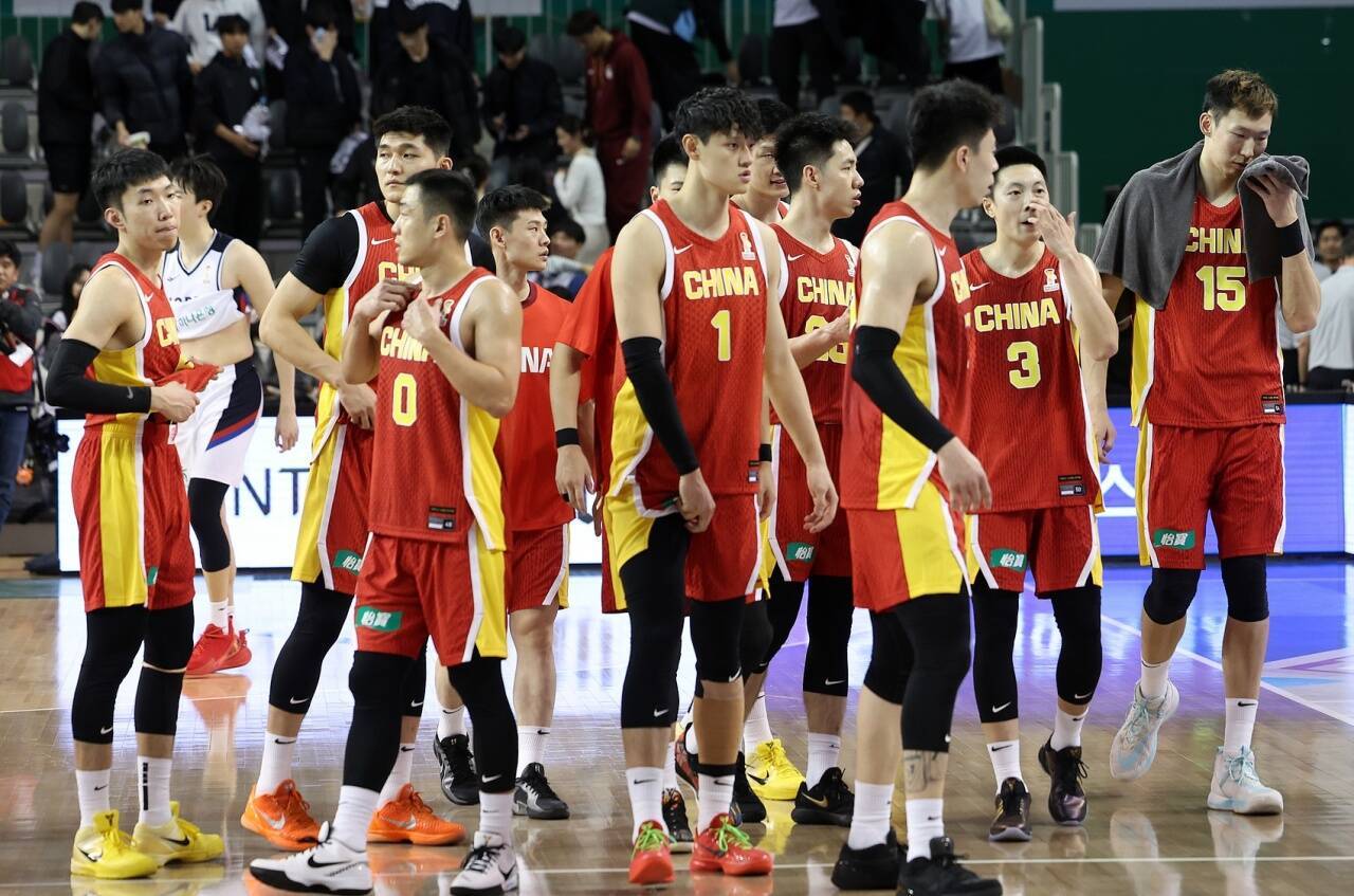 乐鱼体育官方-中国男篮集训名单出炉！高诗岩入选，广东进3人，周琦和他落选了